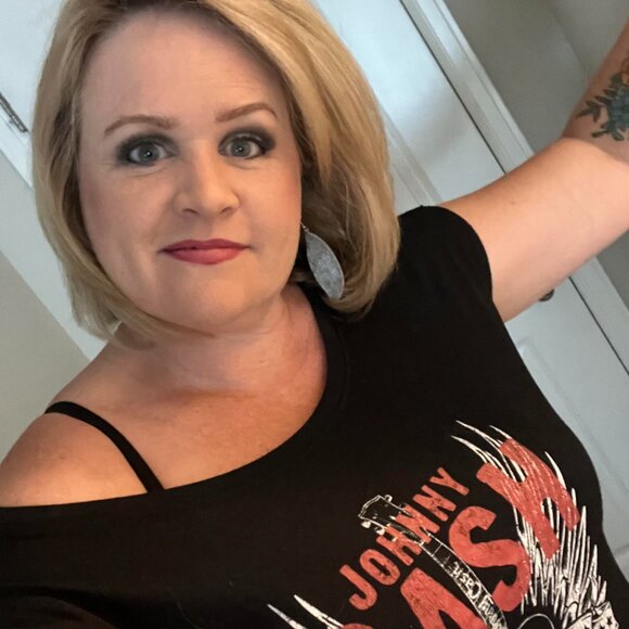 Meet your Posher, Chasity - Picture 5 of 10